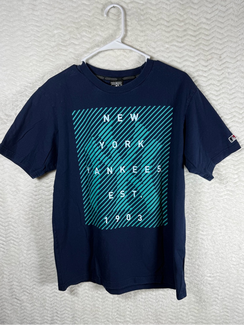 MLB New York Yankees Navy Tee with Teal Graphic